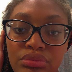 Meet your Posher, Shaniya